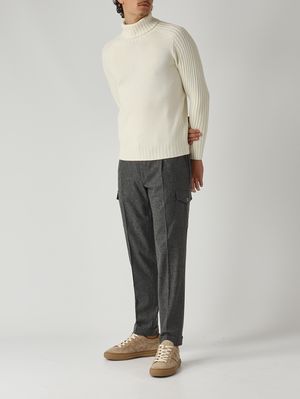 2. Stretch virgin wool cargo trousers for men Gray