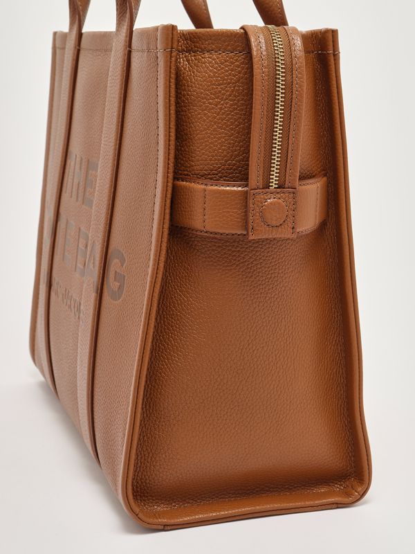 6. The Leather Large Tote Bag in full-grain leather for women Argan Oil Marc Jacobs h020l01fa21