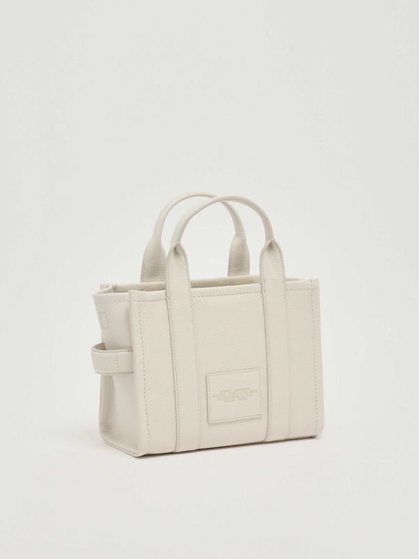 2. The Leather Small Tote Bag Small in full-grain leather for women Cotton-Silver Marc Jacobs h009l01sp21