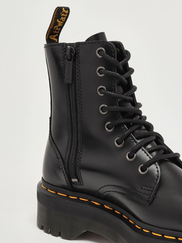 5. Botas Jadon para mujer de piel Negro Dr. Martens 15265001