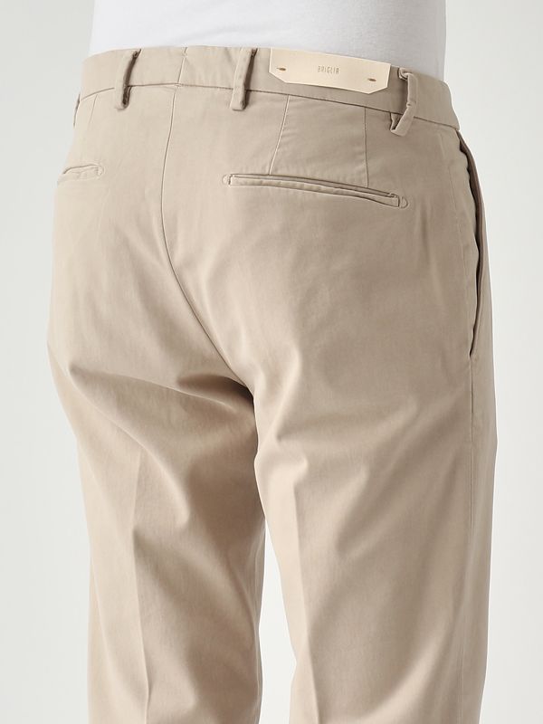 4. Pantalon slim en gabardine de coton stretch BG04 pour hommes Beige clair Briglia bg04400009