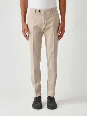 Herrenhose BG04 aus Stretch-Baumwoll-Gabardine in schmaler Passform Helles Beige Briglia
