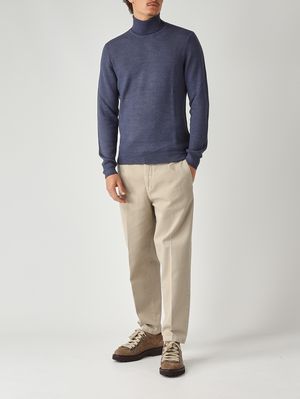 2. Jersey de cuello alto para hombre en lana Avio
