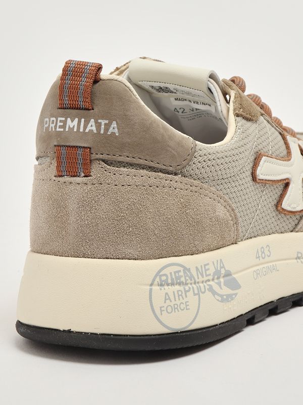 5. Zapatillas para hombre Nous 7724 de piel y malla Tórtola-Camello Premiata nou07724