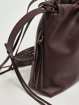 6. Bolso clutch de piel para mujer Caoba