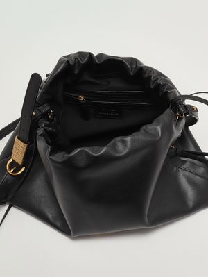 5. Bolso clutch de piel para mujer Negro