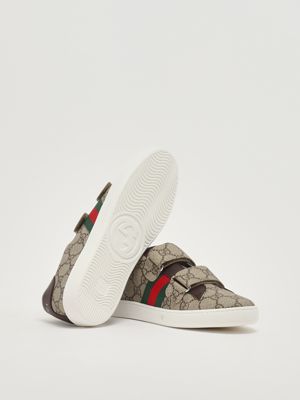 4. Zapatillas para niño con logotipo por toda la superficie Beige