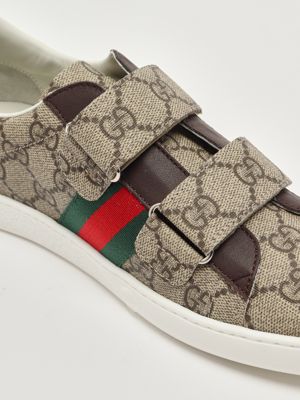5. Zapatillas para niño con logotipo por toda la superficie Beige