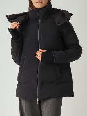 5. Plumífero de mujer en New Impact Negro