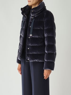 3. Plumífero de terciopelo para mujer Azul marino