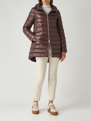 2. Damen-A-Form Resort Steppjacke aus ultraleichtem Nylon Zartbitterschokolade