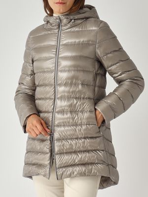 5. Damen-A-Form Resort Steppjacke aus ultraleichtem Nylon Perla Grau