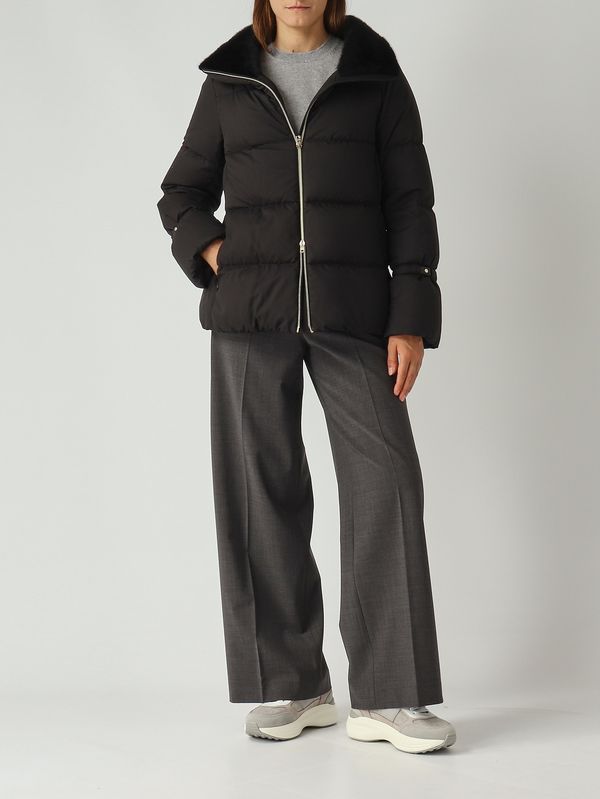 2. Doudoune femme en tissu ultraléger Noir Herno pi002141d12414z