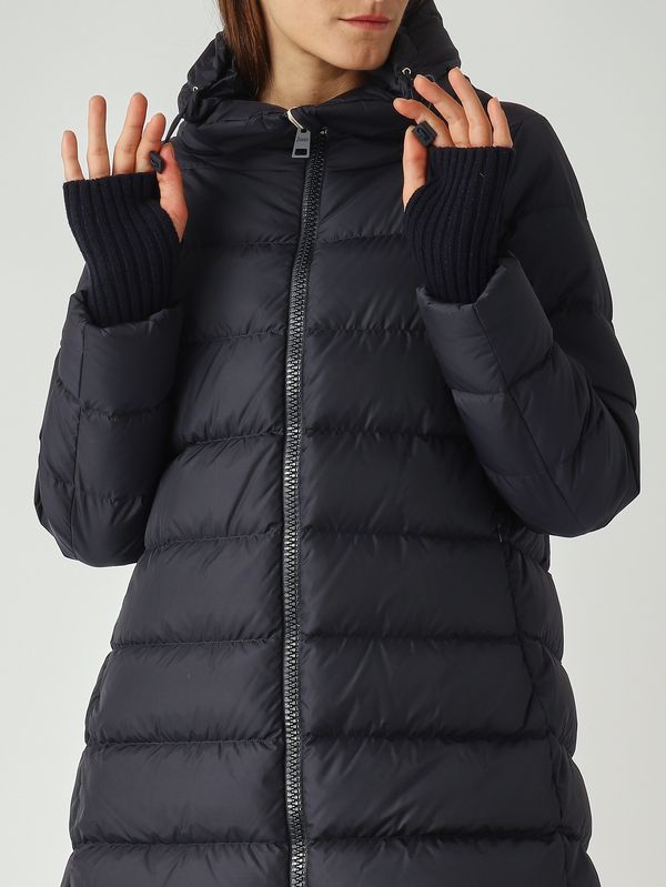 5. Piumino donna A-Shape Chamonix in piuma Blu Navy Herno pi0660d12004z