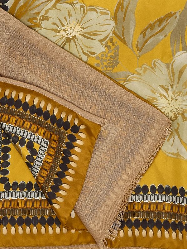 2. Foulard donna in misto seta e lana Giallo Maliparmi ib020730123