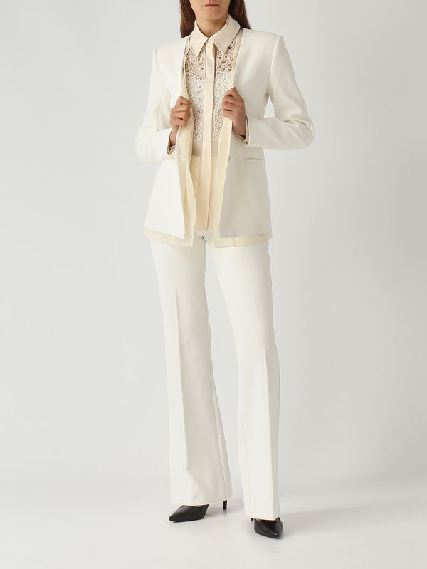 2. Blazer de mujer Beauty en tejido cady elástico Marfil Nenette beauty