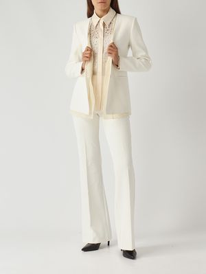 2. Blazer de mujer Beauty en tejido cady elástico Marfil