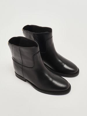 2. Leather ankle boots for women Black