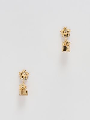 1. Women's Daisy metal earrings Gold