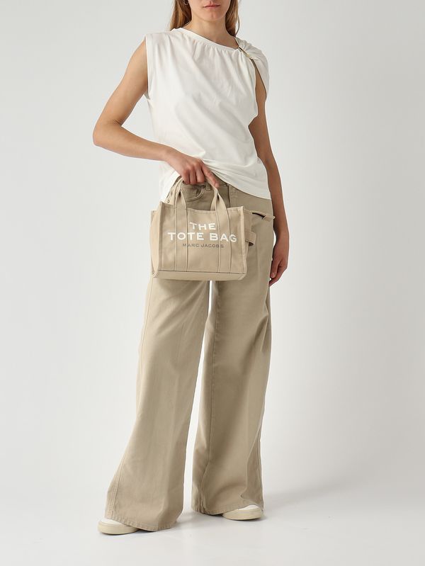 2. Bolso de mujer The Small Tote de lona Beige Marc Jacobs m0016493
