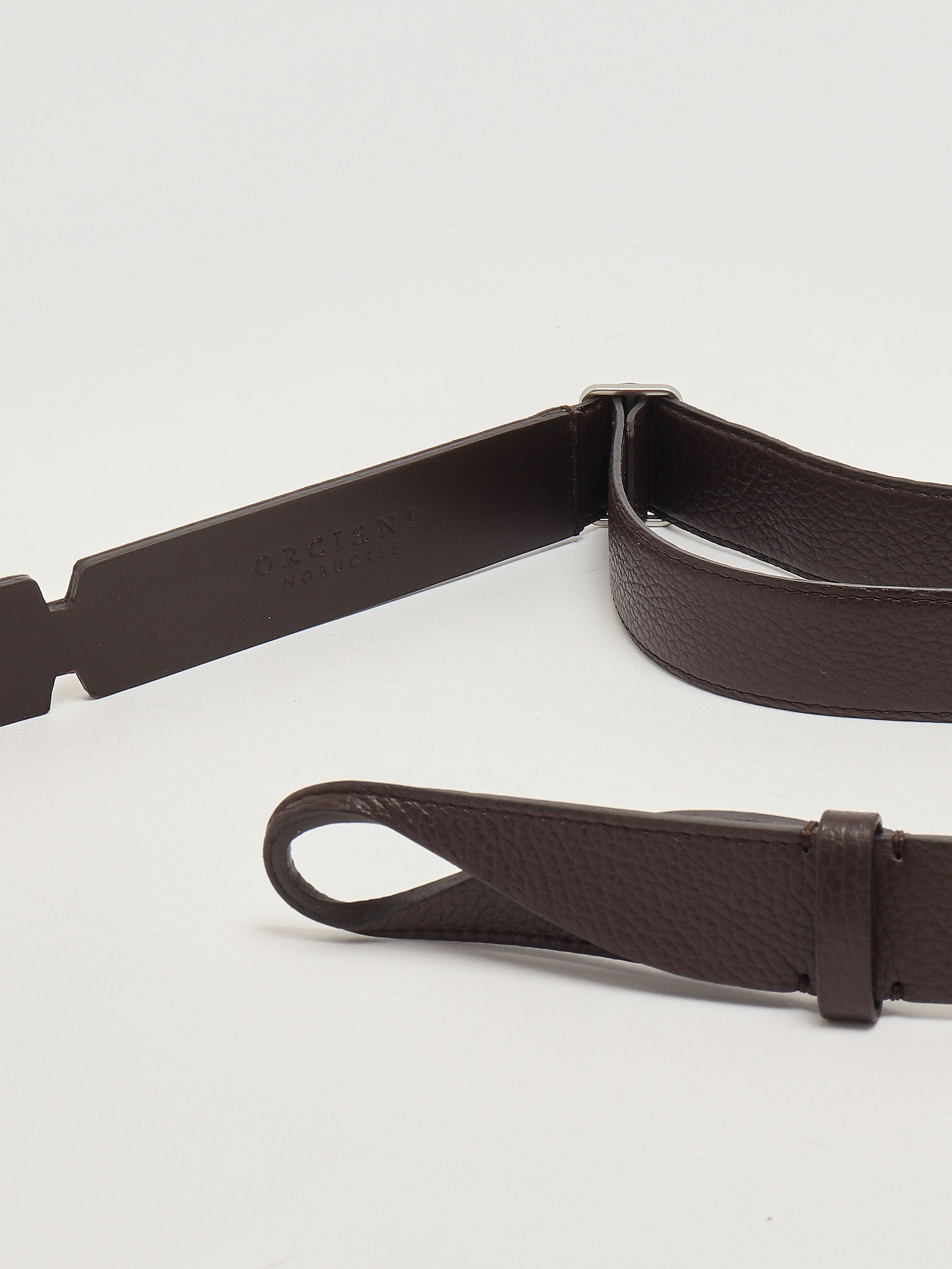 Cintura Di Pelle Sui Pantaloni Dei Jeans Dell'uomo In Forma Di Lama Di - Foto 9