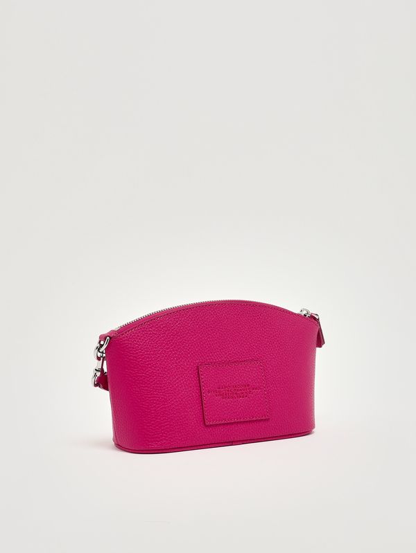 2. The Beauty Bag women's leather pouch Raspberry Marc Jacobs 2r4scp003s02