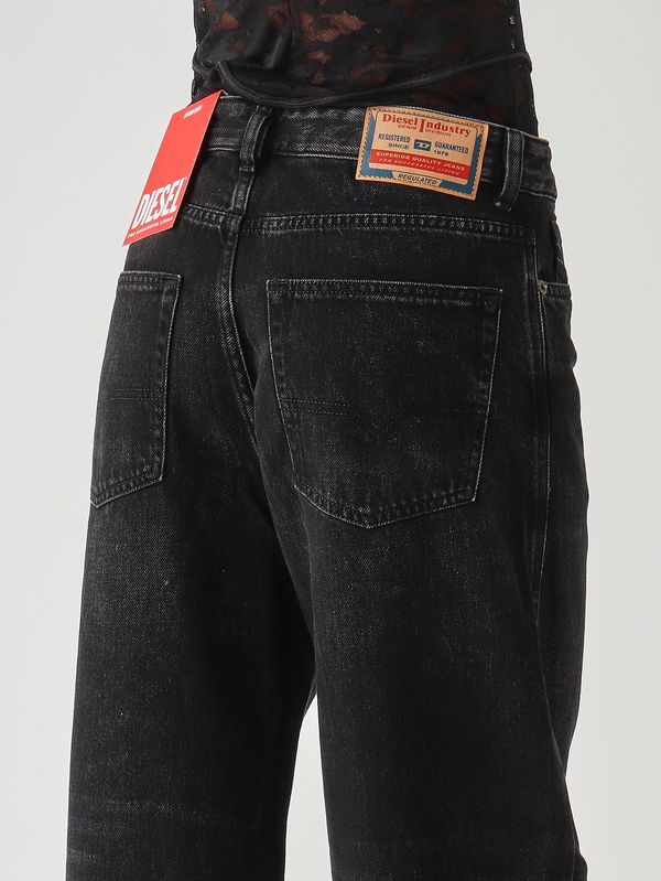 Diesel Women's 1996 D Sire L.30 jeans in a cotton blend - Black
