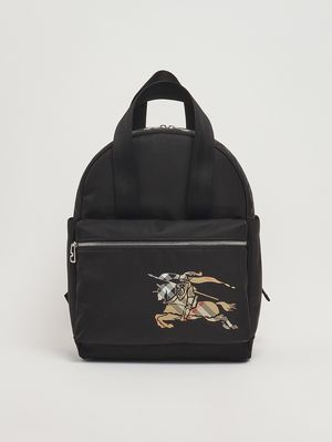 1. Mochila cambiador de nailon Negro