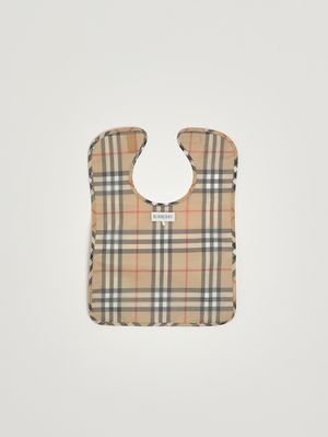 2. Newborn bib in coated cotton Beige Check