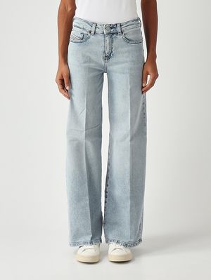 1. Women's 1978 D-Akemi L.30 jeans in stretch cotton denim Light Denim