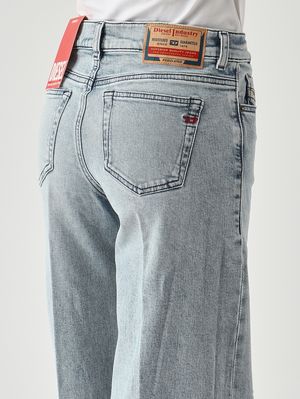 5. Women's 1978 D-Akemi L.30 jeans in stretch cotton denim Light Denim
