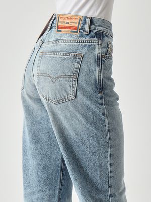 5. Vaqueros de mujer 1971 D Sent L.30 en denim de algodón Denim Claro