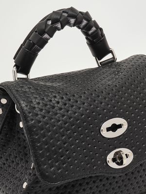 6. Bolso de mujer Postina Casa Venissa Baby de piel grabada con láser Black Neros
