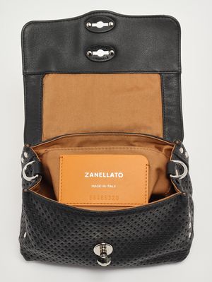 5. Bolso de mujer Postina Casa Venissa Baby de piel grabada con láser Black Neros