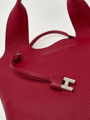 7. Damentasche aus Leder Rot