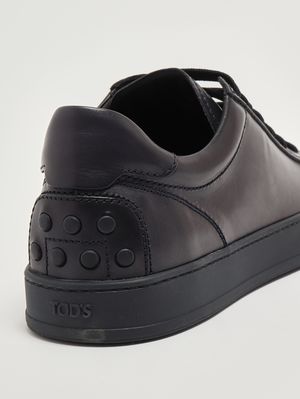 5. Men's leather sneakers Navy