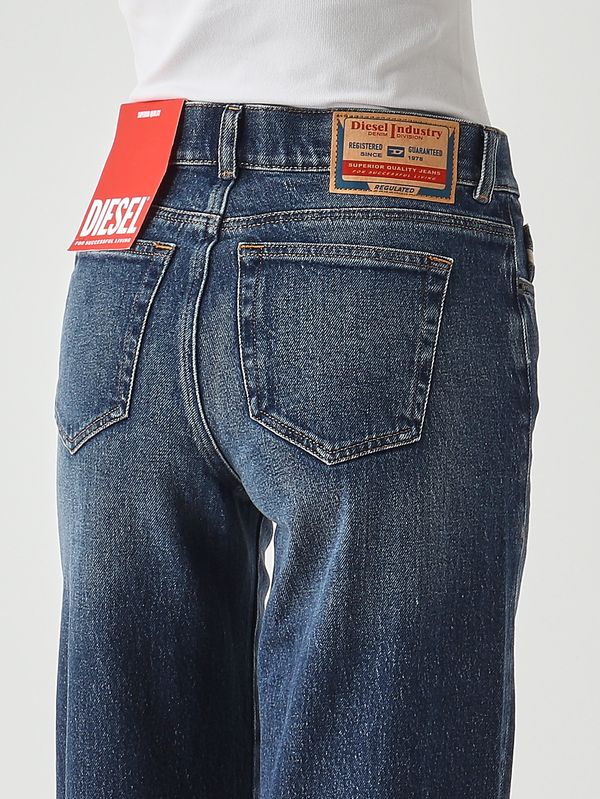5. Women's 1978 D-Akemi L.30 jeans in stretch cotton Dark Denim Diesel a0362509n92