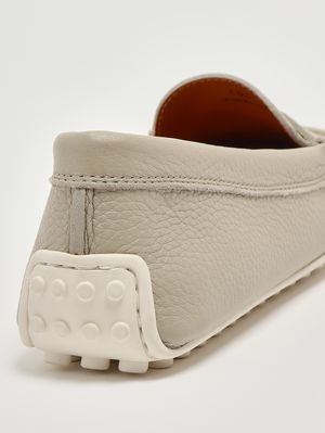 5. Women's leather Gommino loafer Mastic