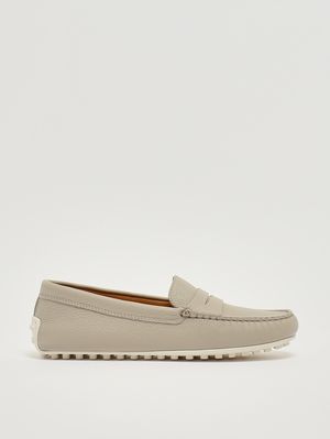 1. Women's leather Gommino loafer Mastic