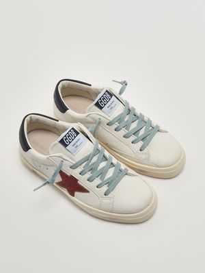 2. Zapatillas de niño May en napa y ante Blanco-Ocre-Azul