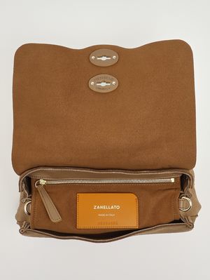 5. Bolso de mujer Postina Amoretto S de piel nobuk Beige Maggese