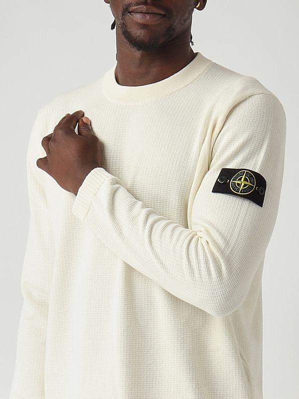 5. Men's organic cotton sweater Ivory Stone Island l1s155100023s01b2