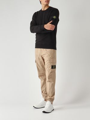 2. Sudadera para hombre de algodón orgánico Negro