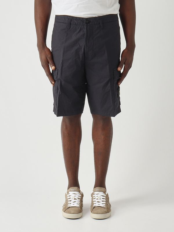 1. Bermuda uomo in tela di cotone stretch Navy Stone Island l1s15l100020s0003