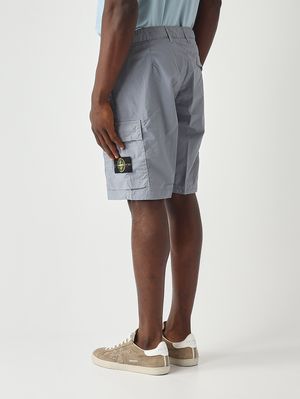 4. Bermuda uomo in tela di cotone stretch Avio Chiaro