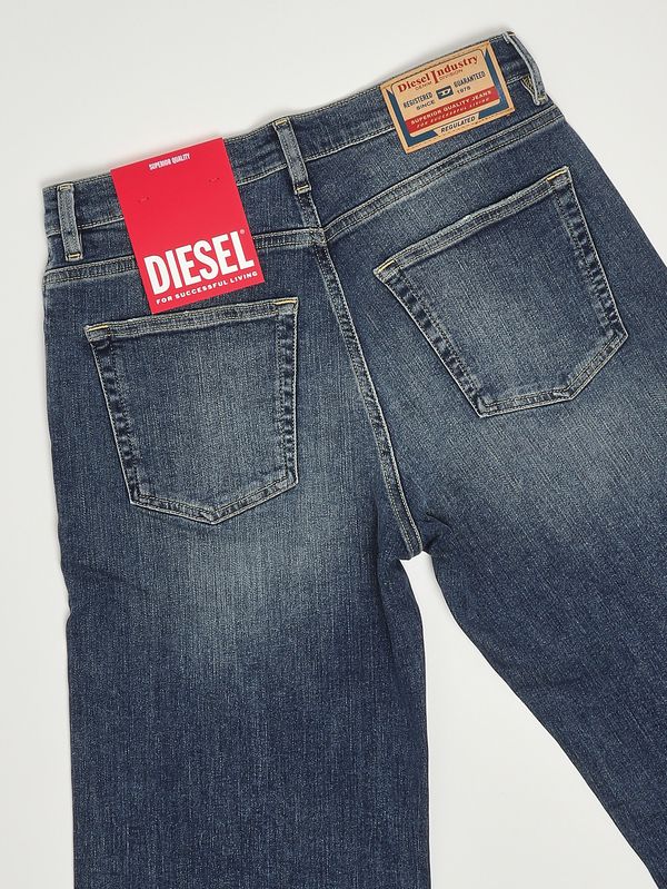 3. Jean fille en coton stretch Denim moyen Diesel j02322kxbs1