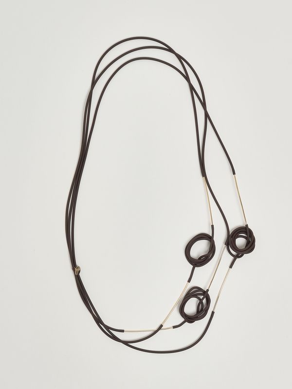 1. Collar para mujer Ilenia de PVC Oro Fundido Liviana Conti a6sj33