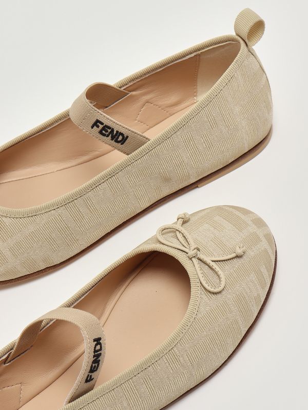 4. Mädchen-Ballerina aus Canvas Beige Fendi jfr376aotc
