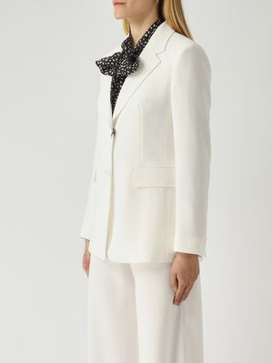 3. Blazer de mujer Linz en tejido cady Blanco