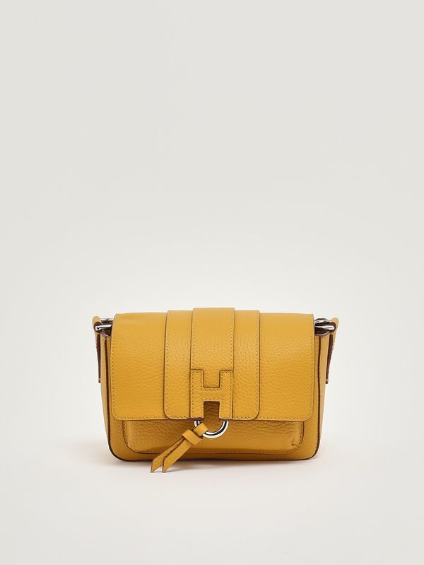 1. Bolso de mujer H01X Flap Trend en piel granulada Trigo Hogan kbw01xi0100th1